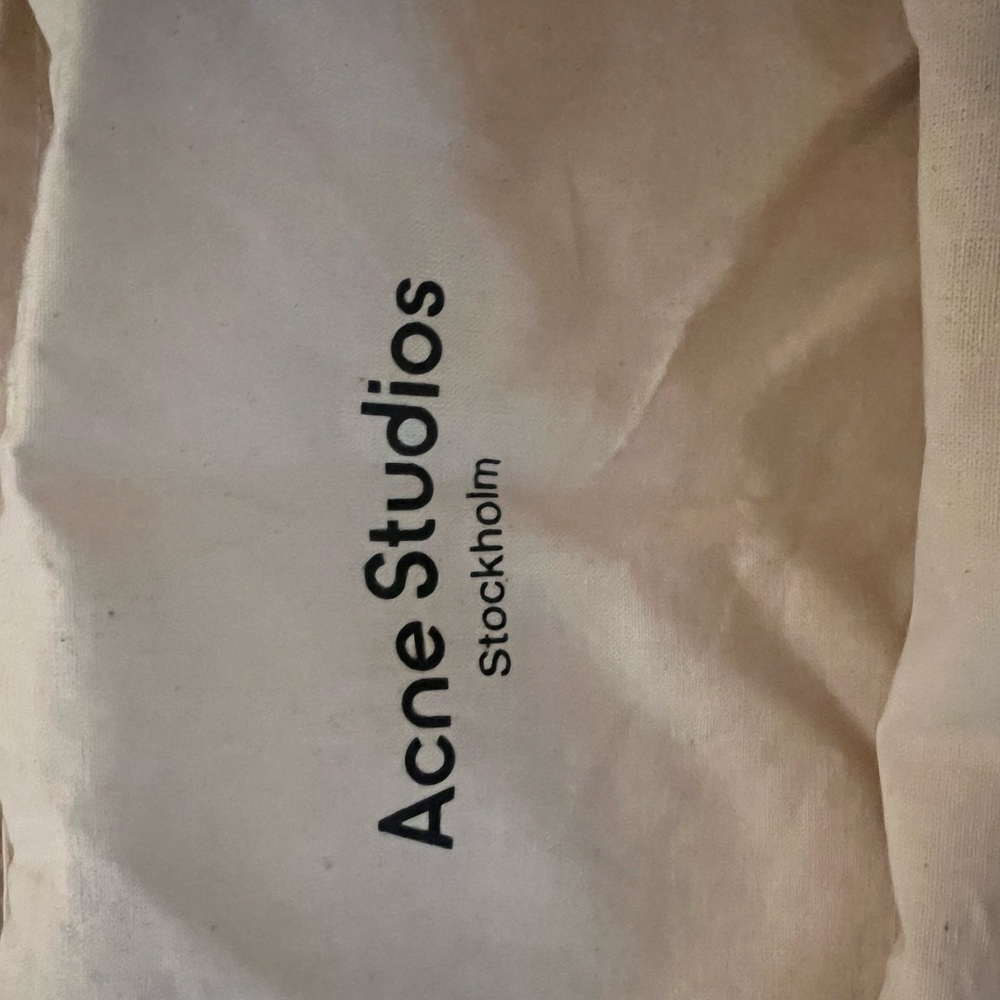 Acne Studios Cream Garment Bag - Picture 3 of 3